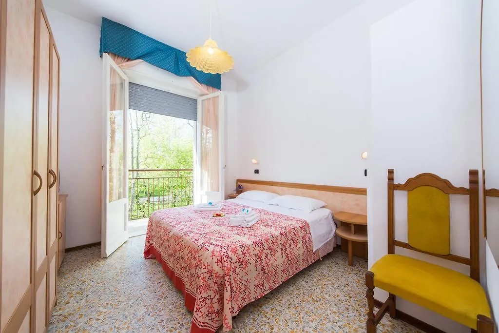 Hotel Majorca Cesenatico 2*,  Italien